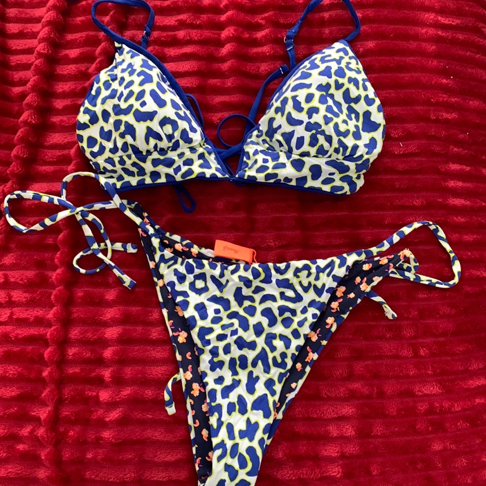 Maaji reversible bikini top L bottom M